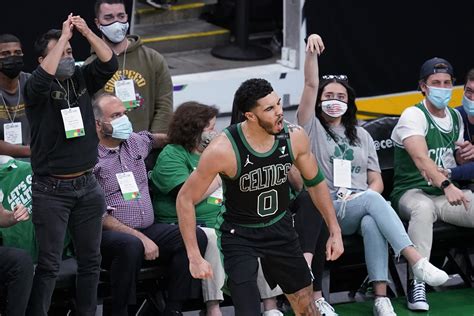 Tatum Brilla Con 50 Y Celtics Despiertan Ante Nets