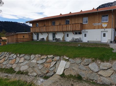 Takes me back to standing in the start house last year and what a view from the hahnenkamm. 20190425_105348 - Gästehaus am Hahnenkamm