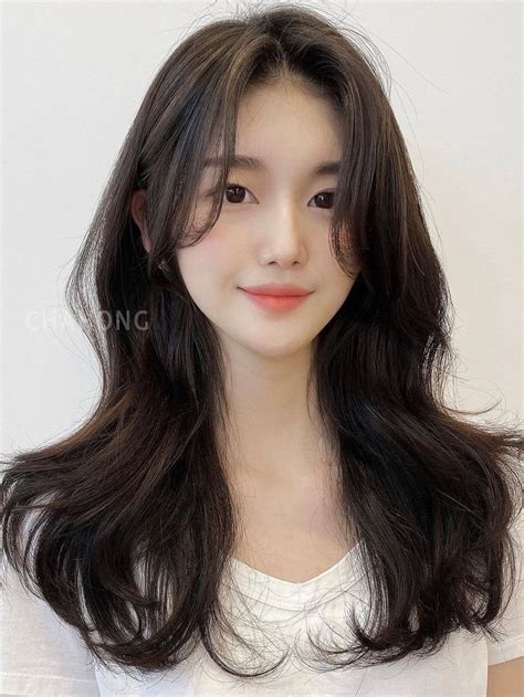 35 Korean Curtain Bangs Styles That Look Good On Everyone In 2021 Haircuts Straight Hair