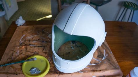 For world book day monkey had decided he wanted to go as a spaceman from his amazing pages book, but he needed a helmet so heres how we made his. DIY Space Helmet with Template en 2020 | Astronaute