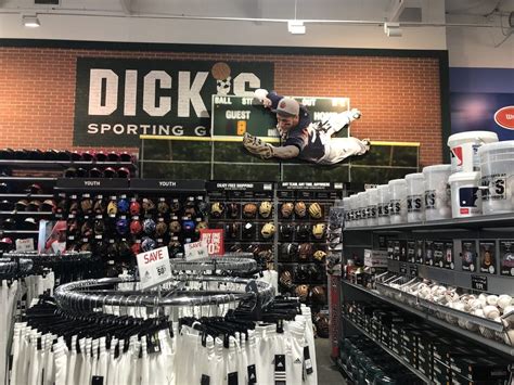 Dicks Sporting Goods 130 Photos And 179 Reviews Sports Wear 3359 E