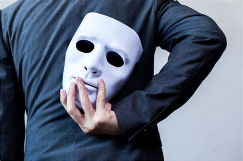 As with any narcissist, the best way to handle them is by avoiding them or cutting off contact with overts are easy to spot whereas these people are not. 25 Signs of a Covert Narcissist - Life Lessons