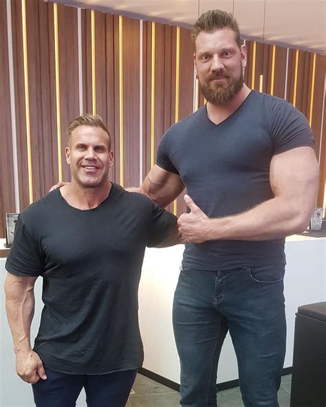 3 best u andnowwerise images on pholder our man the dutch giant jay cutler for scale