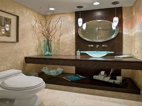 10 Elegant Wall Decor For Bathroom