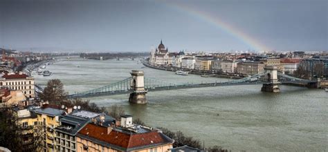Óriási dolgot találtak a Duna mélyén Magyarországon, a búvárok még nem ...