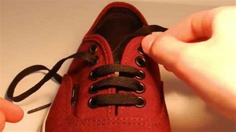 How to lace vans the right way! Reconsidering How to Lace Skate Shoes Like a Boss