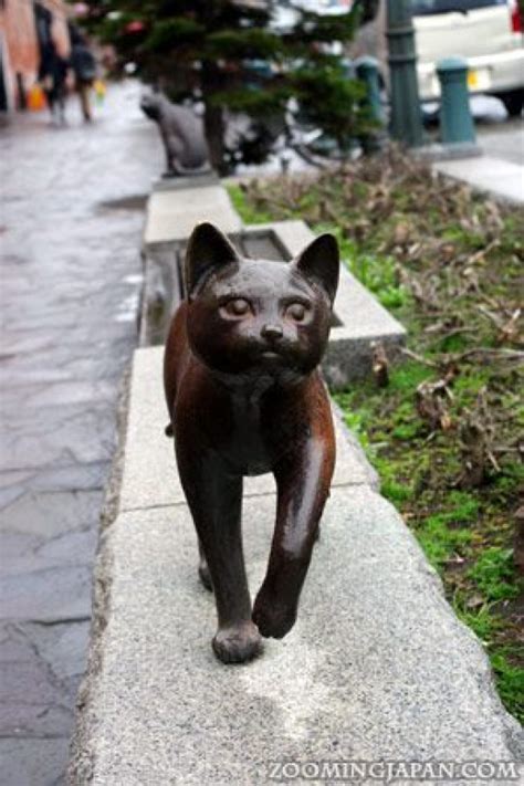 Hakodate City In Hokkaido Cat Statue Cats Beautiful Cats