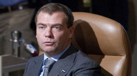 Dimitri Medvedev volvió a amenazar a Occidente con llamas nucleares y