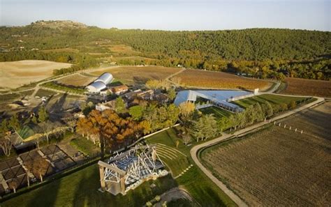 Photographies aériennes par drone du domaine viticole Chateau La Coste