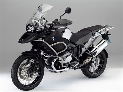 This one also has the akrapovic exhaust and heated. 2012 BMW R1200GS Adventure Triple Black wallpapers