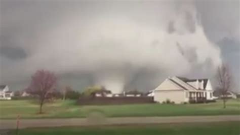Large tornado causes significant damage in central Illinois - ABC13 Houston