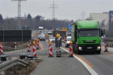Oder folgen sie uns auf. Wiesbadenaktuell: Pendler Pech - Salzbachtalbrücke der A66 ...