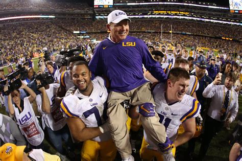 LSU Football Vacates Wins From Leaving Les Miles Ineligible For CFB Hall Of Fame The