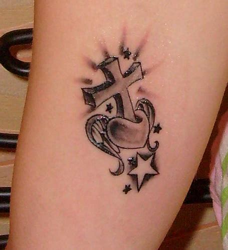 Love Tattoos ~ Gallery Tattoo For 2012