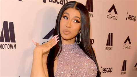 Why Cardi Bs Facing Backlash For Winning Billboards Woman Of The Year