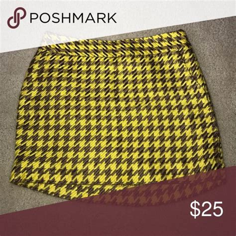 Limited Skirt Limited Houndstooth Skirt With Side Pockets The Limited