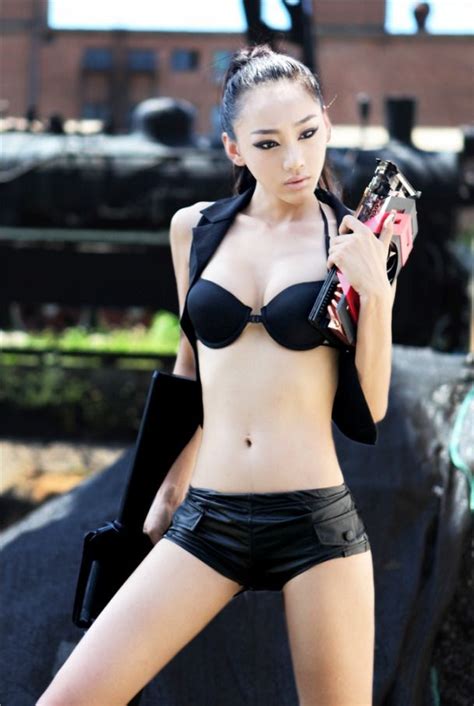 Jin Mei Xin 金美辛 Popular Korean Chinese Model And
