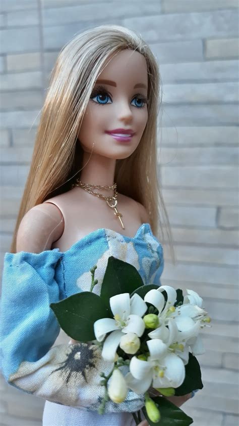 Flores Vestido Barbie Bonecas Bonitas Vestidos