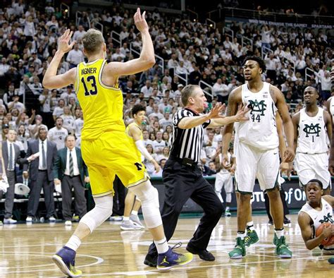Michigan Vs Michigan State Spartans Rolling Wolverines Reeling