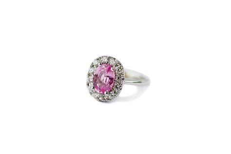 Increasing Use Of Colored Gemstone Engagement Rings Gemme
