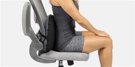 The chair can hold users up to 300 lbs. 11 Best Lumbar Supports for Car Use - 2018 Review - Vive ...