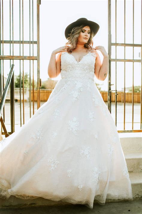 Sample Maggie Sottero Wedding Dress Meryl Lynette Size 22 Wedding