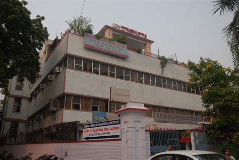 Krishna Nursing And Paramedical Institute In Rana Pratap Marg Lucknow