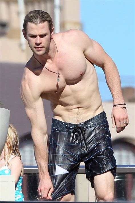 15 best male celebrity beach bodies page 5 of 15 fame focus