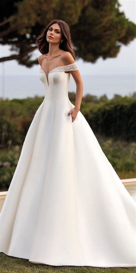 30 Simple Wedding Dresses For Elegant Brides Simple Wedding Dresses A