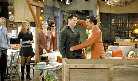 Friends I 5 Momenti Più Iconici Tra Joey E Chandler