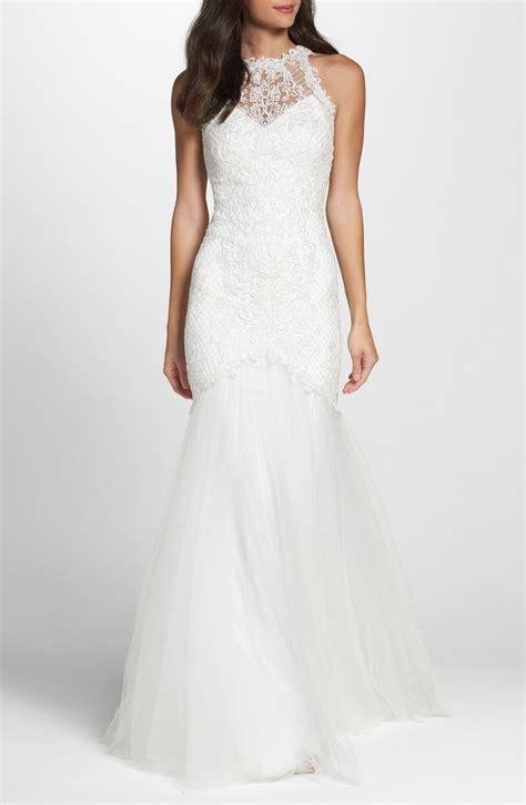 Yahoo news is better in the app. 5 Best Wedding Dresses for Petite Brides - Petite Dressing