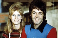 Linda McCartney Was a Famous Photographer & Paul McCartney Cried for a ...