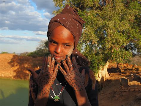 Oromo Beauty Showing Off Her Henna Painted Hands At Haro L Flickr