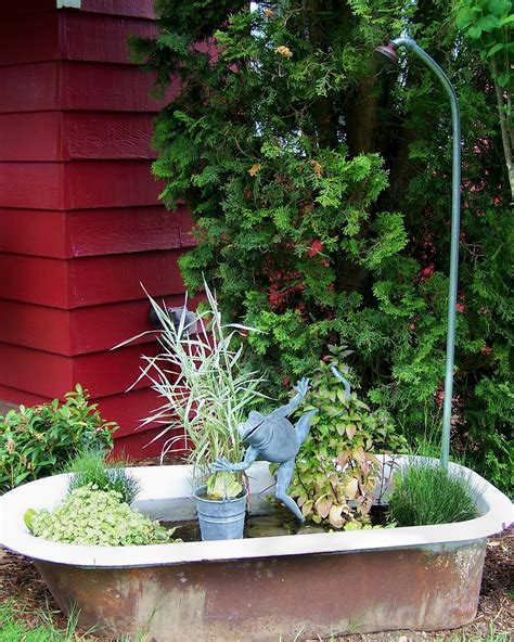 Find here garden fountains, outdoor fountain manufacturers, suppliers & exporters in india. tub fountain.....showering frog | Container water gardens ...