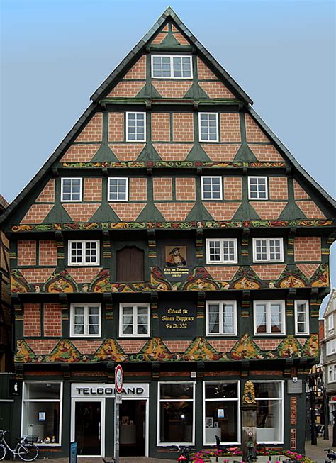 237 häuser zum kauf in celle (kreis) auf immobilo.de ✓ egal ob reihenhaus, einfamilienhaus oder stadtvilla ✓ mit immobilo.de das traumhaus finden und kaufen! Hoppener Haus - Blickfang in Celle