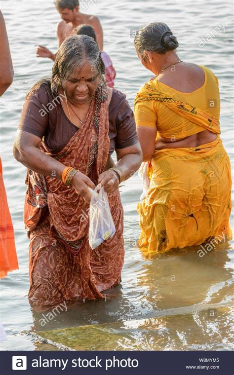 Download This Stock Image An Indian Hindu Woman Wearing A Sari