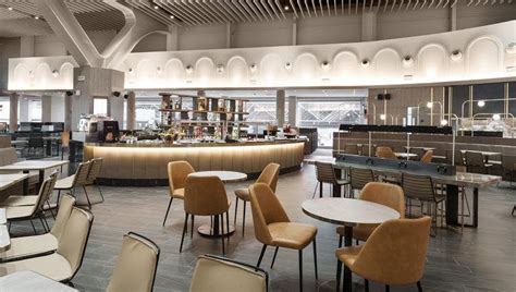 If you travel often with a specific airline, for example, you may consider that airline's branded credit card. 10+ Best Credit Cards to Access 1,200+ Airport Lounges 2020 | Airport lounge, Good credit, Lounge