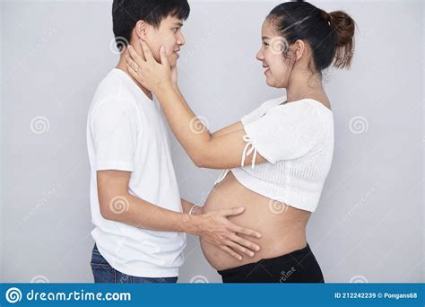 Portrait Of A Happy Pregnant Wife With Her Husband Stock Image Image