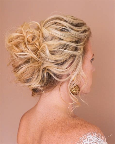 romantic-bridal-updo-loose-messy-chic-modern-french-twist-blondes-french-twist-hair