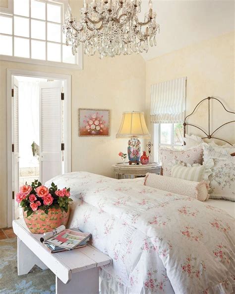 30 Attractive Spring Bedroom Decor Ideas With Floral Theme Spring