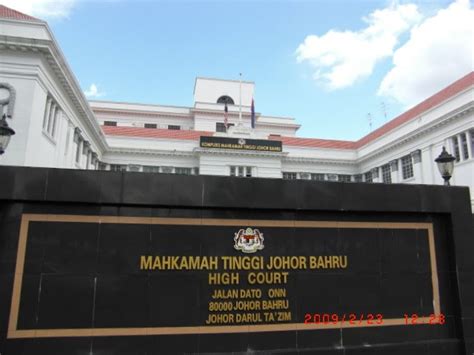 A bustling city but one with little of interest for the casual tourist. Panoramio - Photo of Mahkamah Tinggi Johor Bahru High Court