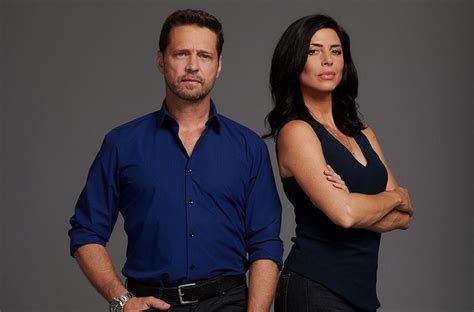 Season Four Of Globals Private Eyes To Premiere November 2 Carttca