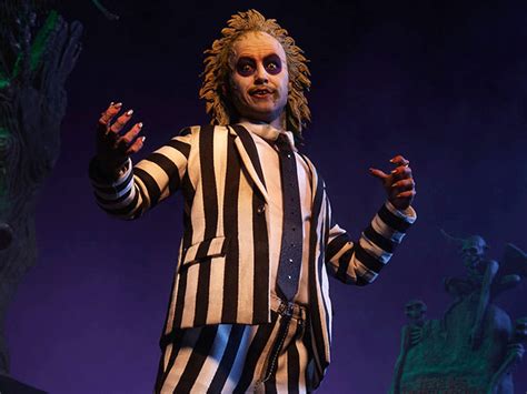 Story by michael mcdowell and larry wilson. Beetlejuice 1/6 Scale Figure