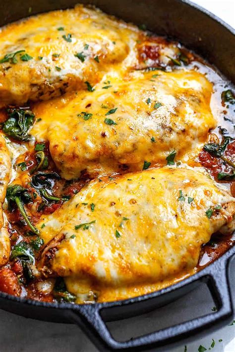 After this recipe, you'll see that chicken couldn't be any easier to prepare for a quick and easy dinner idea. 13 Delicious Keto Chicken Recipes • The Wicked Noodle