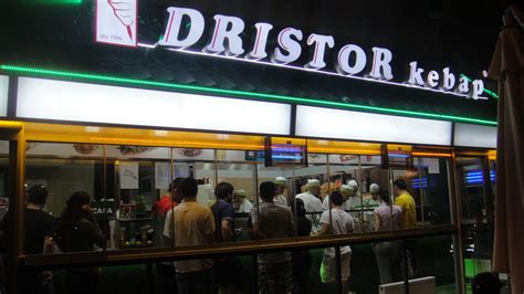 Lucian marin (05.11.2017 02:53) one of the best kebab places in bucharest. The Best Kebab in the World