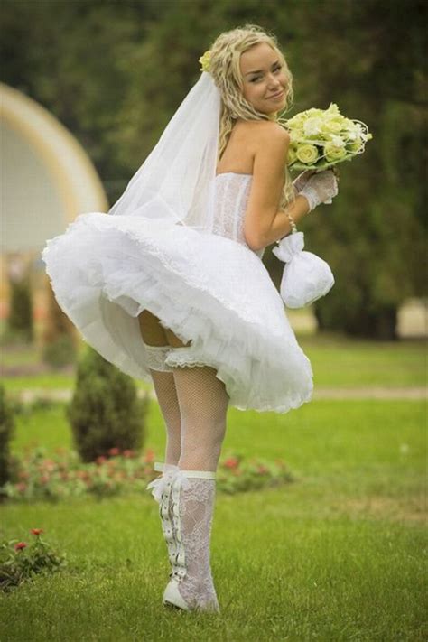 Sexy Brides Pics