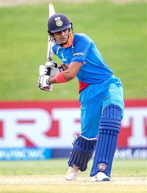 As of 2020, shubman has over 598k instagram. Shubman Gill Height, Age, Net Worth, Affairs, Bio and More ...