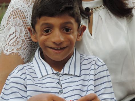 Auggie pullman (jacob tremblay) é um garoto que nasceu com uma deformação facial. 'Extraordinário': menino com síndrome retratada no filme ...