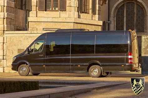 Reisebus für 16 Personen – Chauffeurservice München I mit Chauffeur und