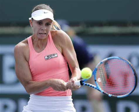Her highest wta singles ranking is world no. Indian Wells: Magda Linette odpadła już w pierwszej ...